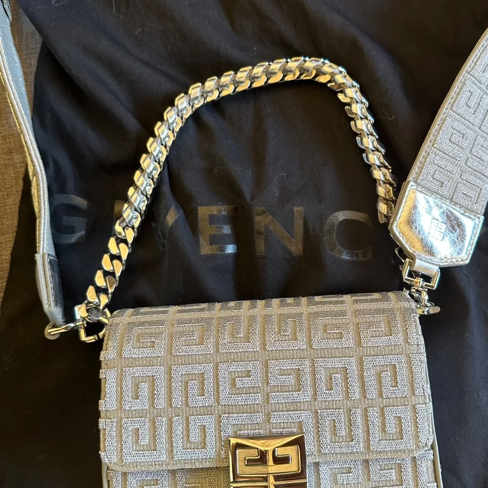 Bag - Picture 2 of 3